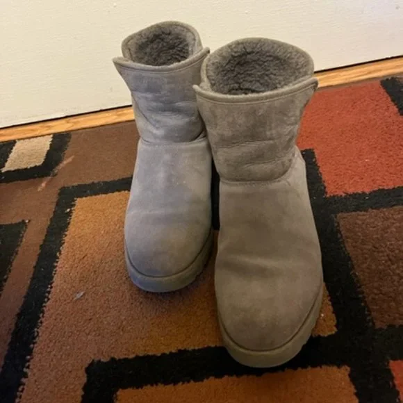 UGG boots (grey) - Picture 1 of 3